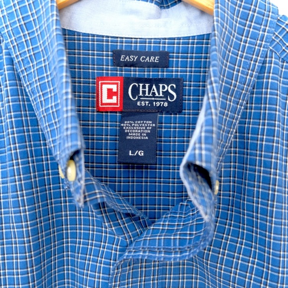 CHAPS - Men's Buttoned Down Short Sleeve Shirt - Picture 6 of 7